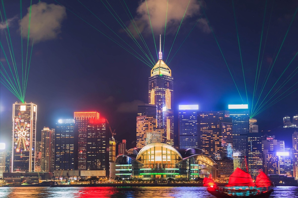 Pertunjukan Symphony of Lights, Victoria Harbour, Hong Kong