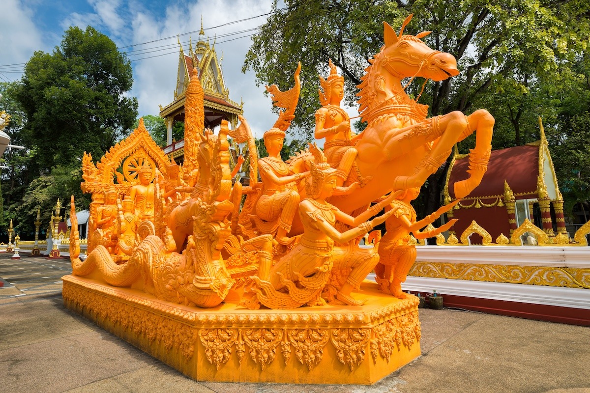 태국 우본랏차타니 불교 사순절의 촛불 축제