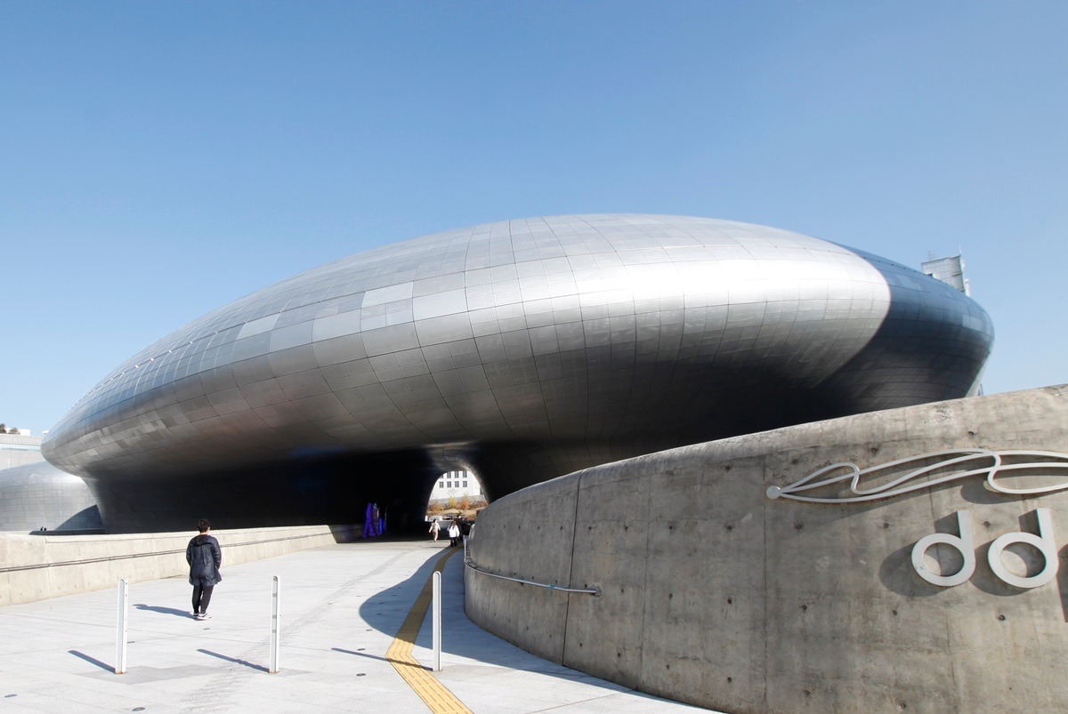 Dongdaemun Design Plaza à Séoul, Corée du Sud