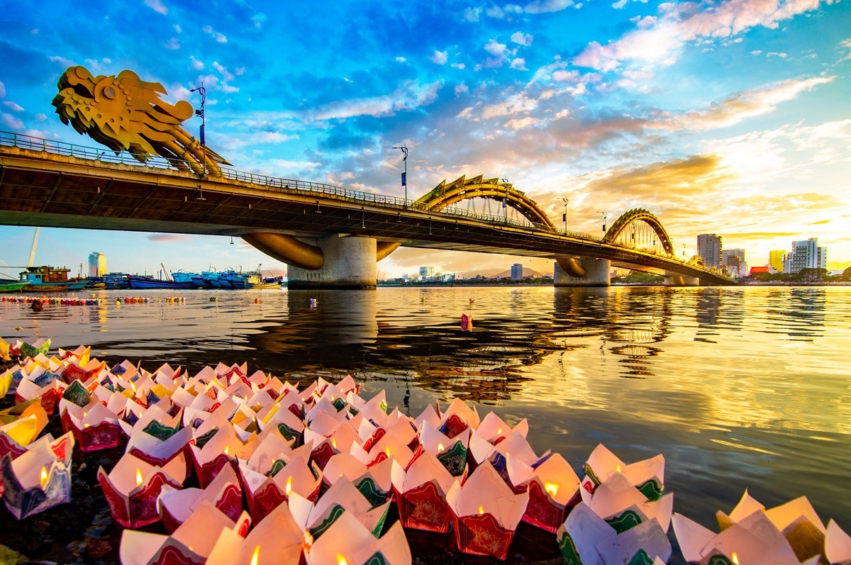 Pont du Dragon à Da Nang