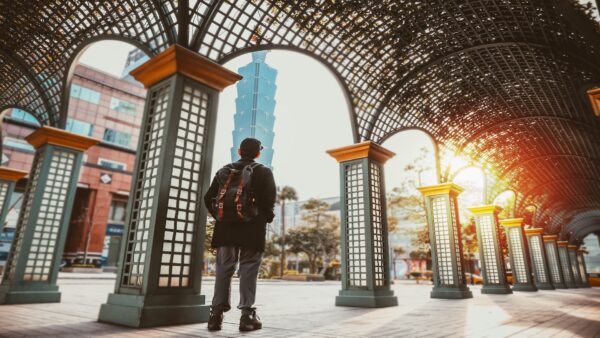 Mewah Didedahkan: Panduan Terbaik untuk Membeli-belah di Taipei 101