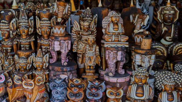 乌布艺术市场终极指南探索巴厘岛的手工艺珍品