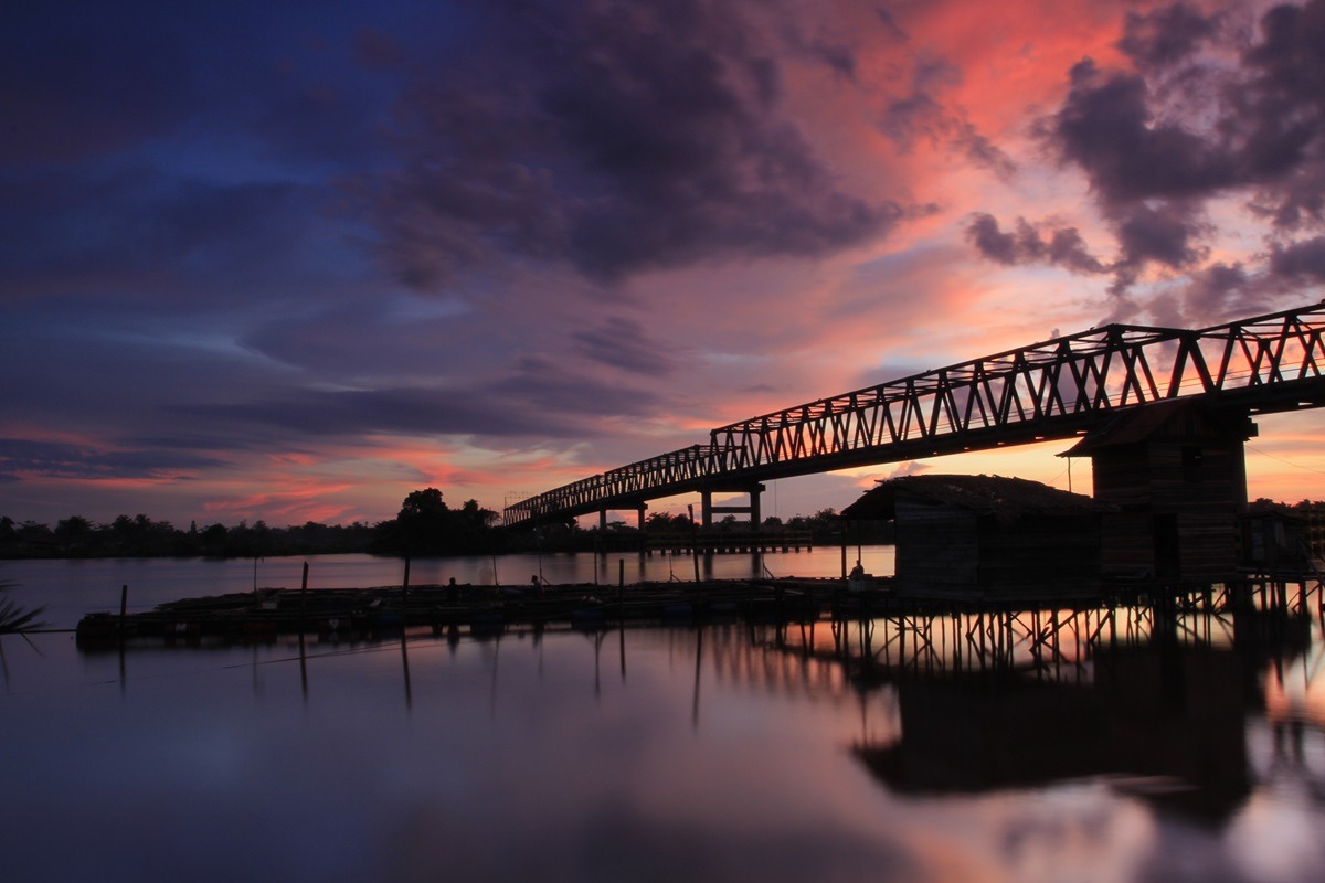 สะพานกะปัวในเมืองปอนเตียนัค