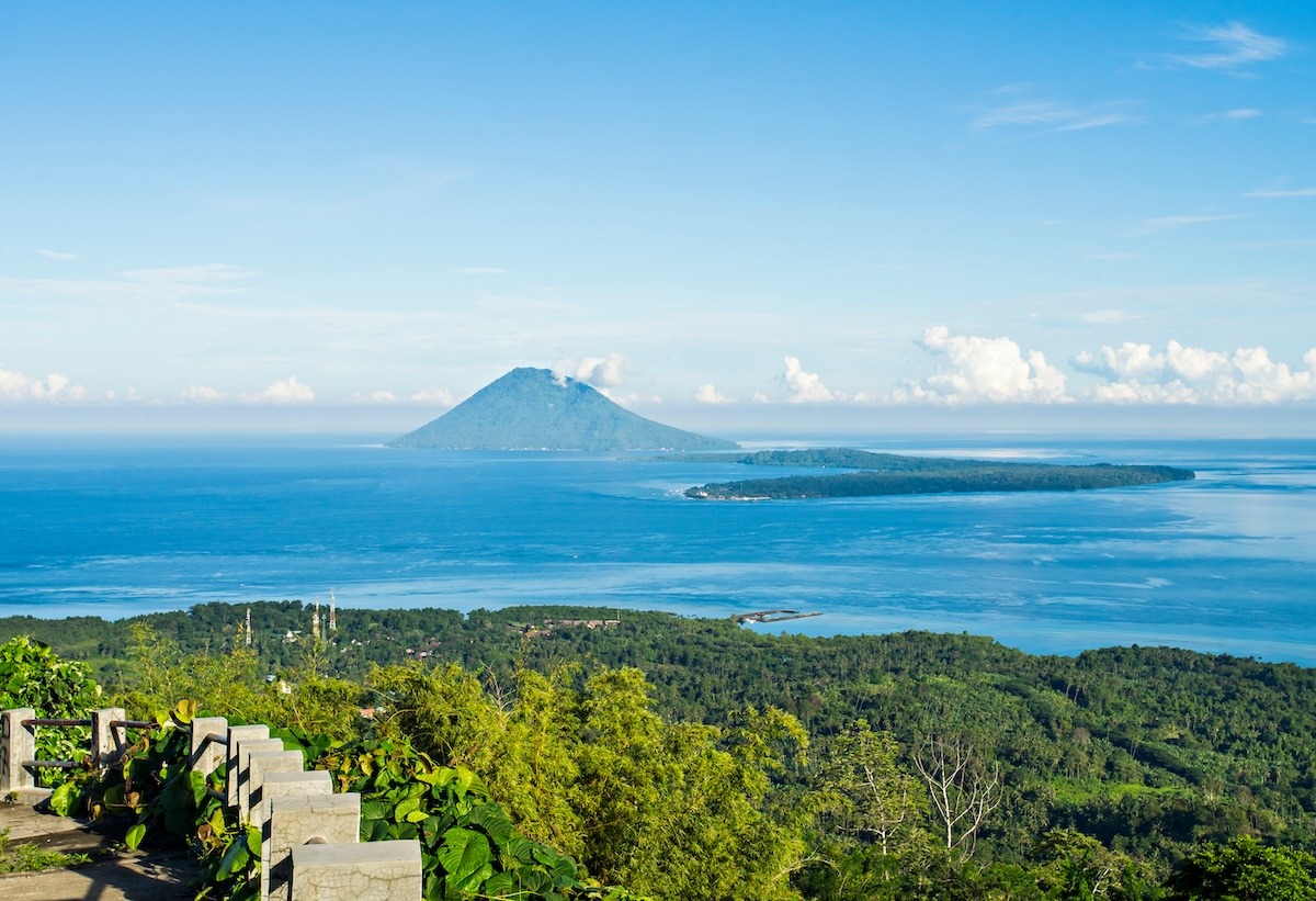 ภูเขา Manado Tua และเกาะ Bunaken, Manado, อินโดนีเซีย