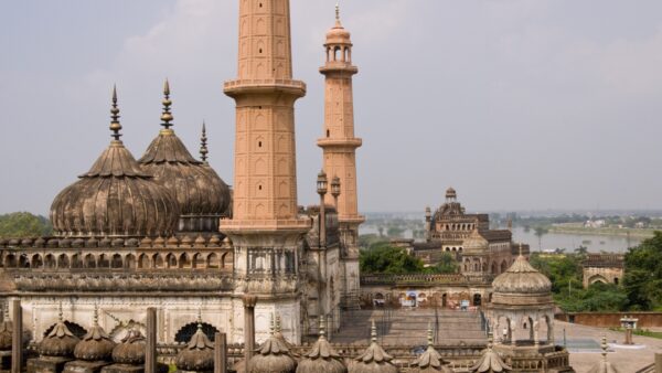 Die Geheimnisse von Lucknow entschlüsseln: Ein Führer zu den versteckten Juwelen der Stadt