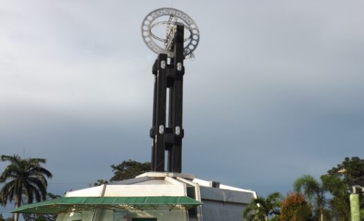 Erkundung des Äquators: Ein Führer zu Pontianaks unübersehbarem Äquatordenkmal