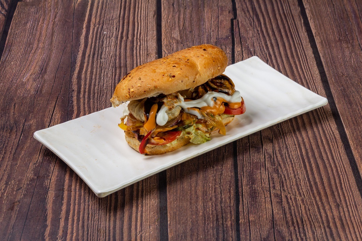 Hoagie 三明治,匹茲堡的標誌性菜餚之一 Hoagie 三明治,匹茲堡的標誌性菜餚之一