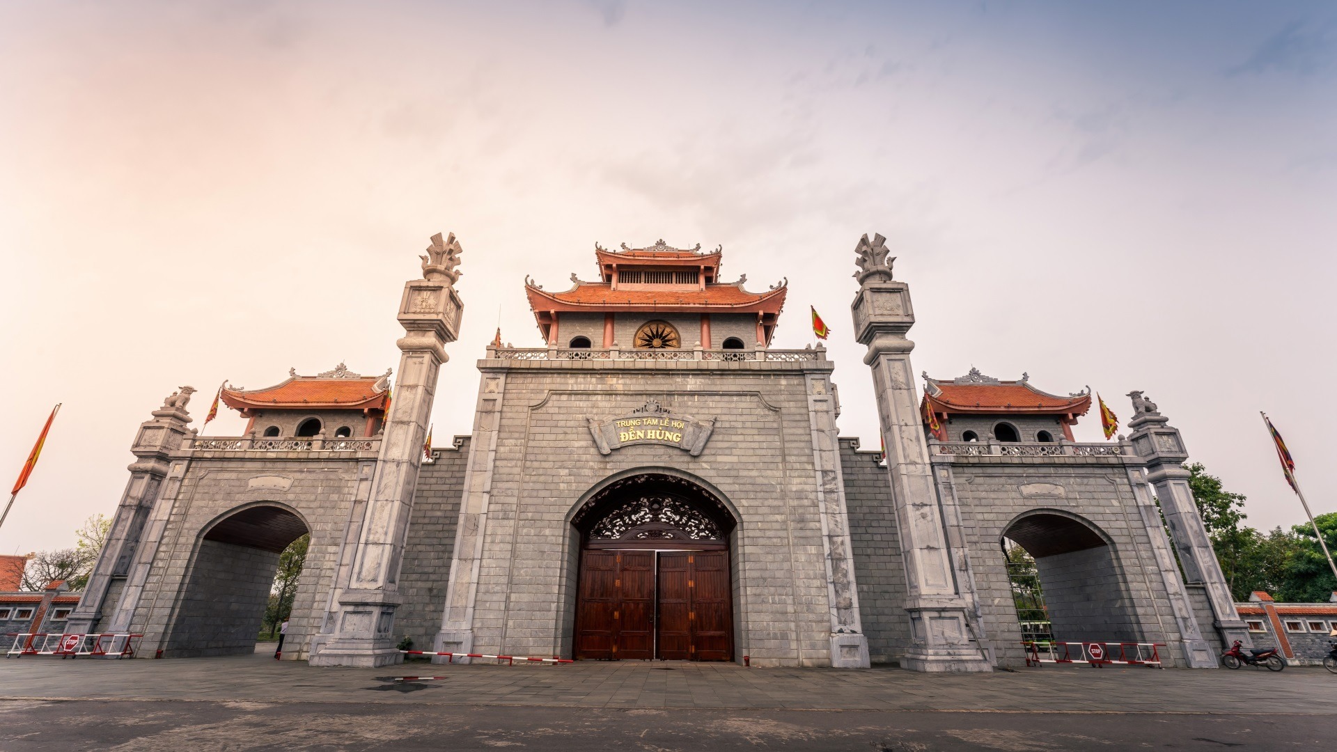 Ancestral Homage in the Heart of Vietnam A Guide to Hùng Kings