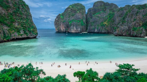 rencana Perjalanan Ko Phi Phi 7 Hari: Petualangan di Surga Tropis
