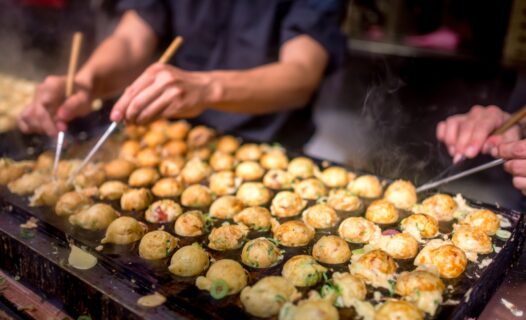 探索东京充满活力的街头美食:美食探险