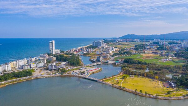Welcome to Gangneung-si: A Journey Through Coastal Beauty and Cultural Richness
