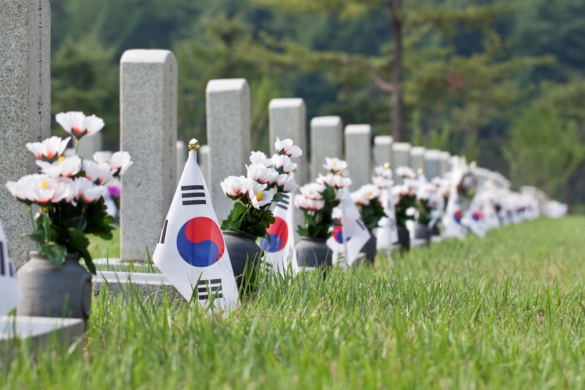 陣亡將士紀念日的首爾國立公墓