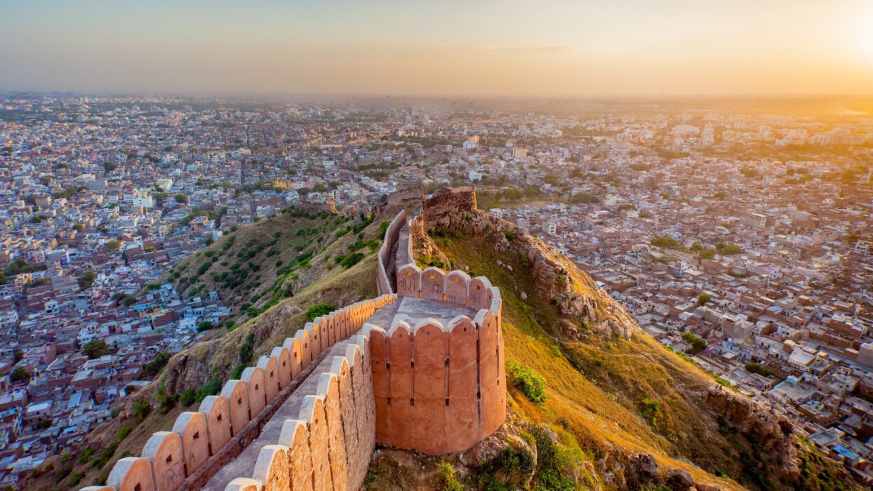 Discover the Best Hotels in Jaipur: Your Ultimate Guide to Unforgettable Stays background image
