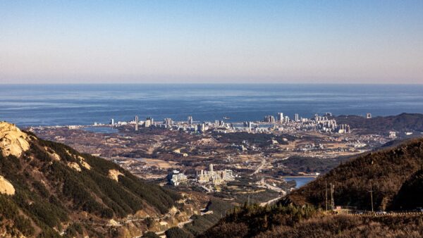 Discover Sokcho-si: Your Ultimate Guide to Beach Bliss and Mountain Majesty