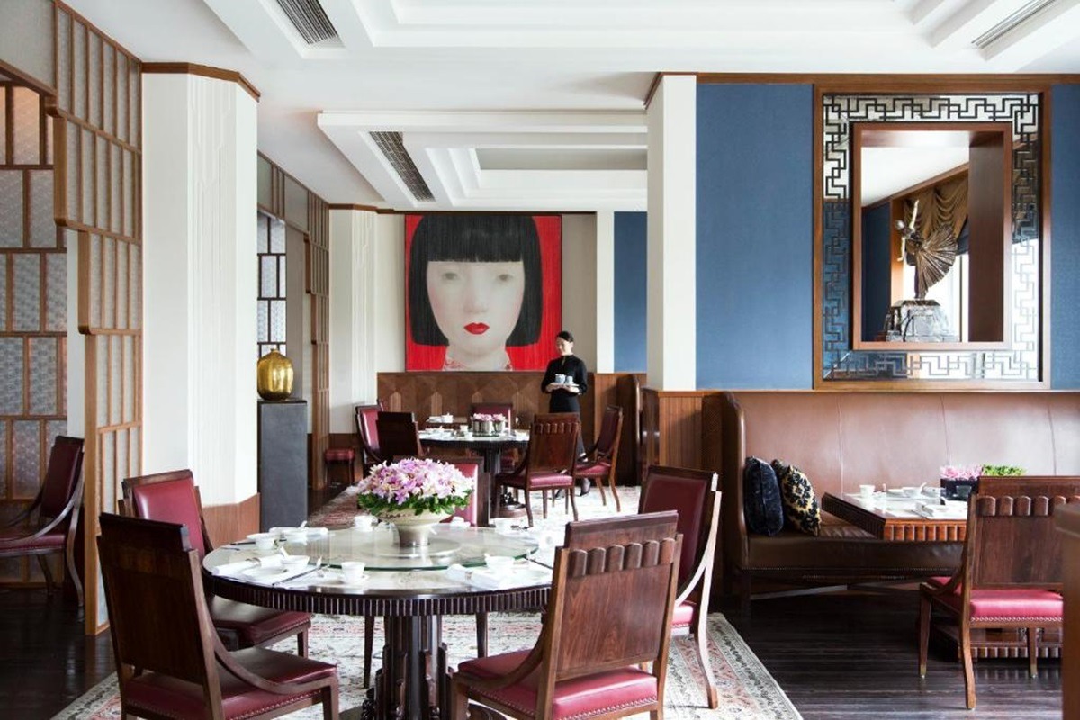 Yi Long Court ระดับดาวมิชลินที่โรงแรม The Peninsula Shanghai ประเทศจีน Yi Long Court ระดับดาวมิชลินที่โรงแรม The Peninsula Shanghai ประเทศจีน