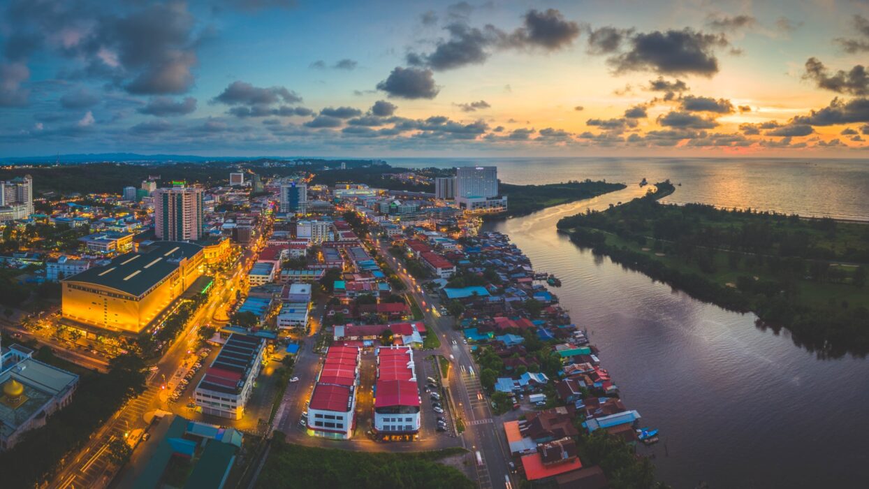 Welcome to Miri: Gateway to Adventure and Serenity background image