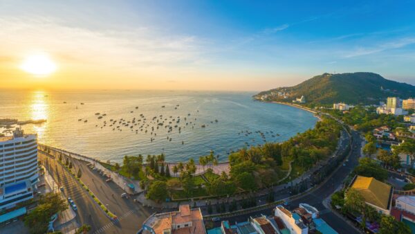 Discovering Vung Tau: A Guide to the Top Waterfront Hotels for Beach Lovers