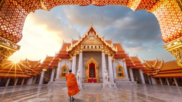 Illuminating the Path: Experiencing Visakha Bucha 2024 in Bangkok&#8217;s Spiritual Heart