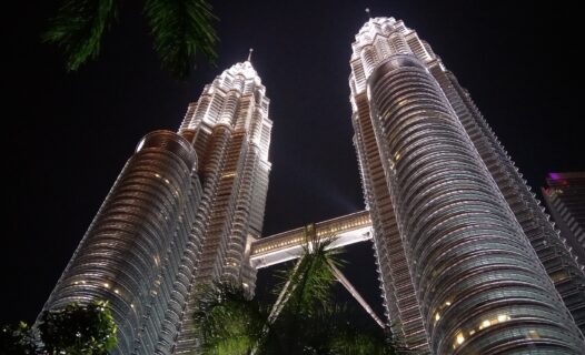 Discover the Majestic Petronas Twin Towers: Kuala Lumpur's Iconic Marvel
