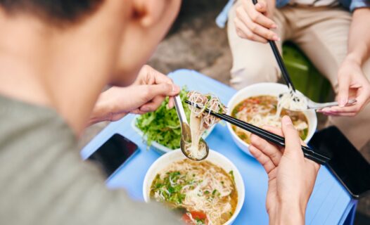 河內傳統美食終極指南:必須嘗試的菜餚和在哪裏找到它們