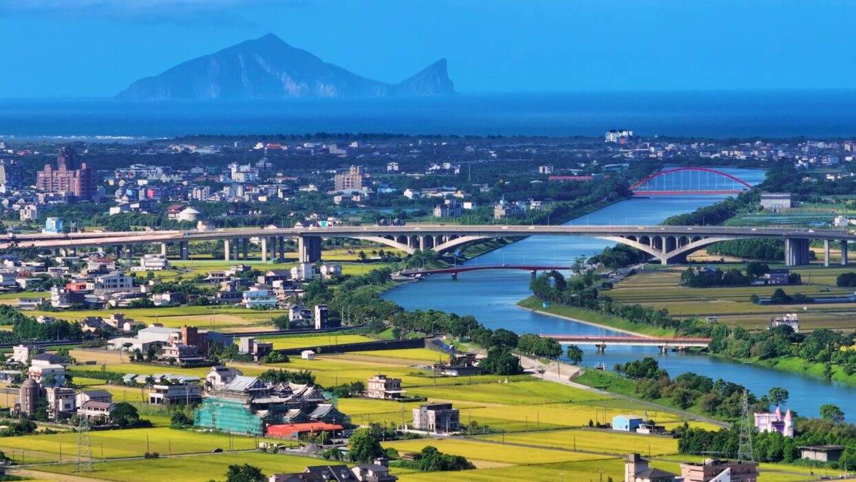 宜蘭揭幕:台灣隱藏寶石的終極購物指南 background image