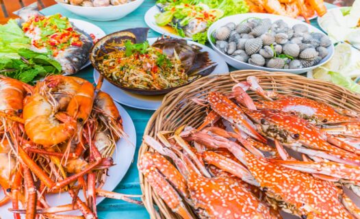 芭堤雅最佳海鲜体验终极指南：去哪里品尝新鲜的当地美食