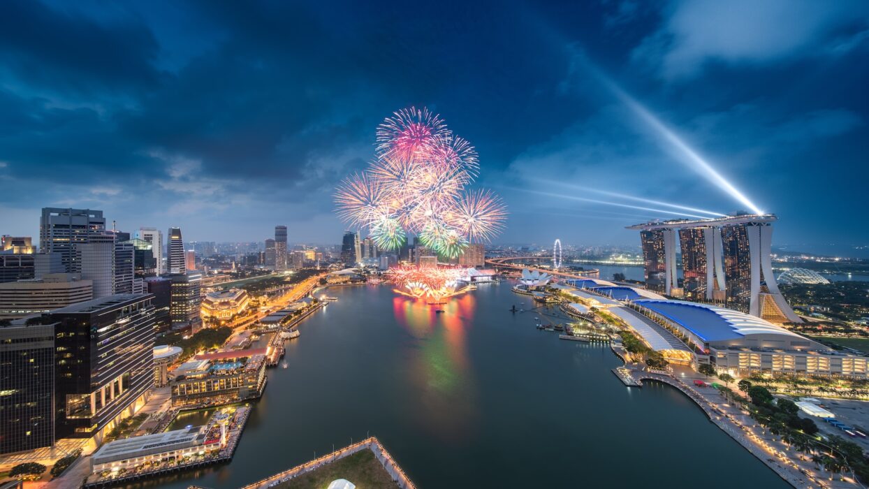 Vivez la fête nationale à Singapour : Votre guide ultime de la célébration et de la culture background image