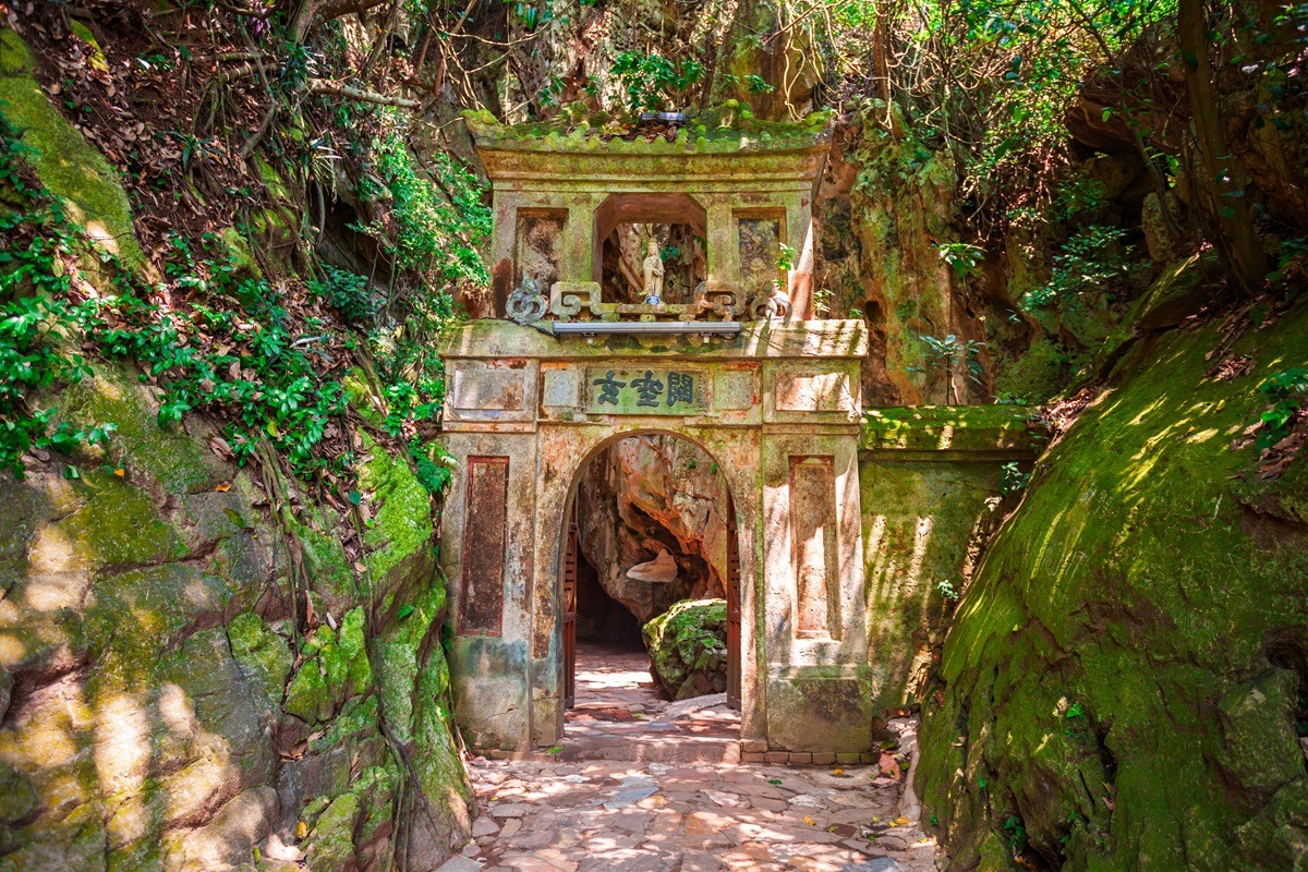 大理石山寺廟塔 大理石山寺廟塔