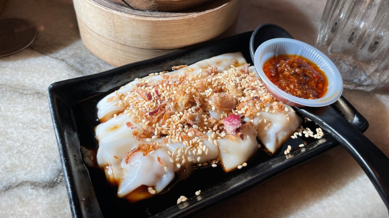 Ipoh Food Adventure: Must-Try Delicacies and Hidden Gems background image
