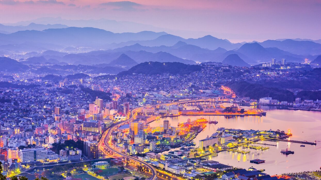 Menjelajahi Kyushu: Permata Selatan Jepang – Panduan Perjalanan Komprehensif background image