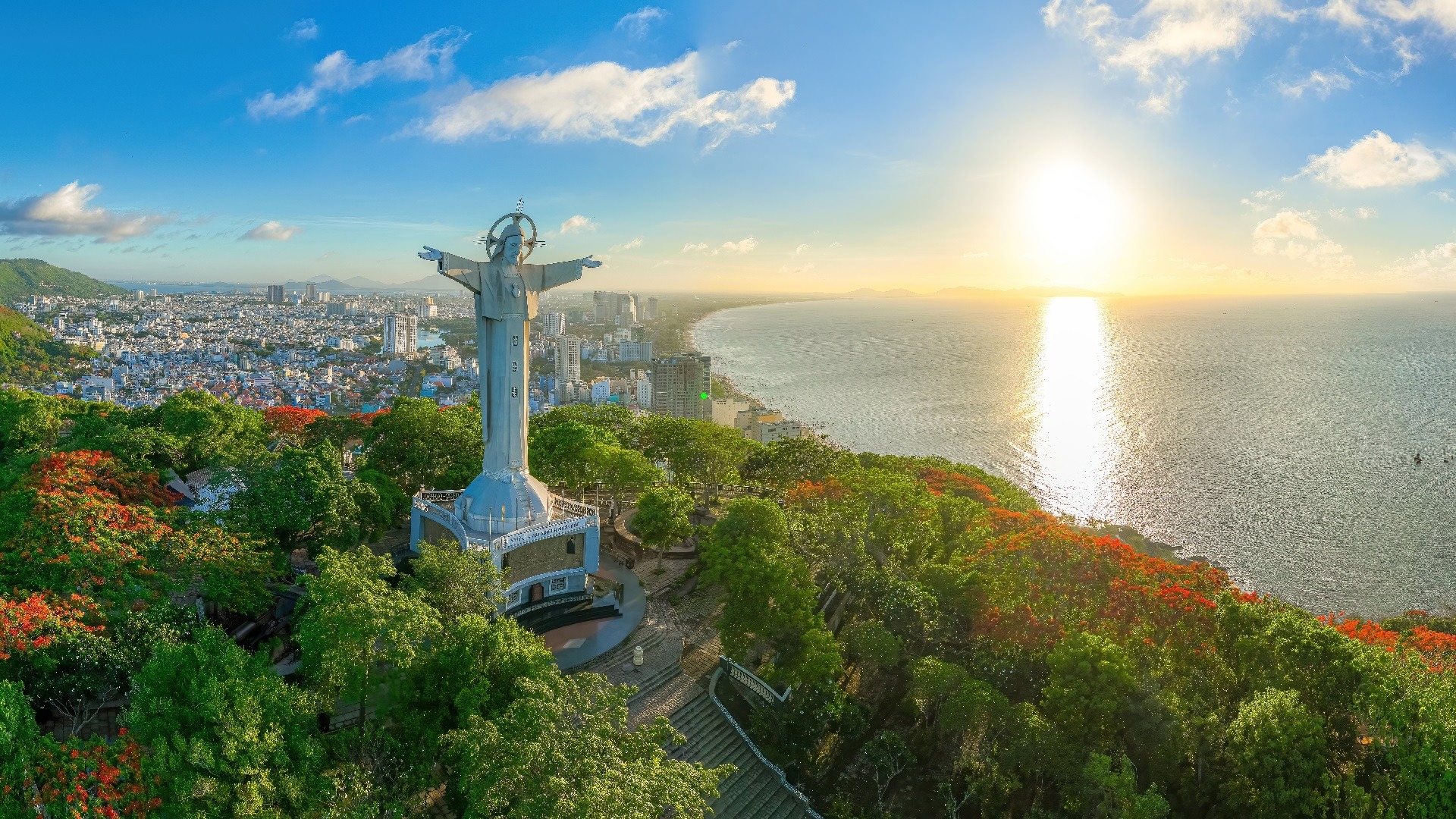 Patung Yesus Kristus, Vung Tau, Vietnam Patung Yesus Kristus, Vung Tau, Vietnam