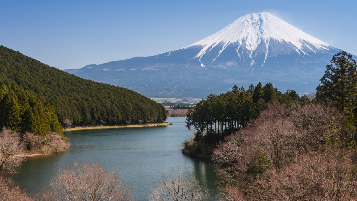 Embark on a Spiritual Journey: A Comprehensive Guide to Pilgrimage Spots around Mount Fuji in Japan background image