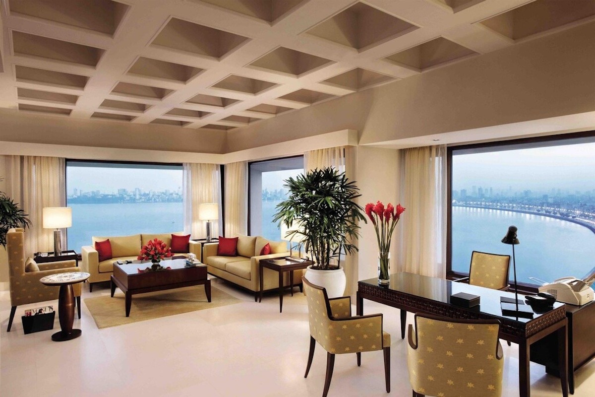 Mumbai-Das Oberoi, Mumbai