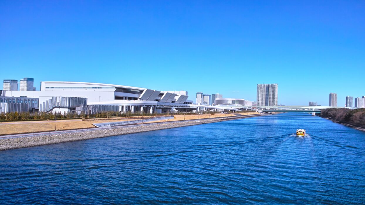 Exploring Toyosu Market: A Complete Guide to Tokyo’s New Culinary Wonderland background image