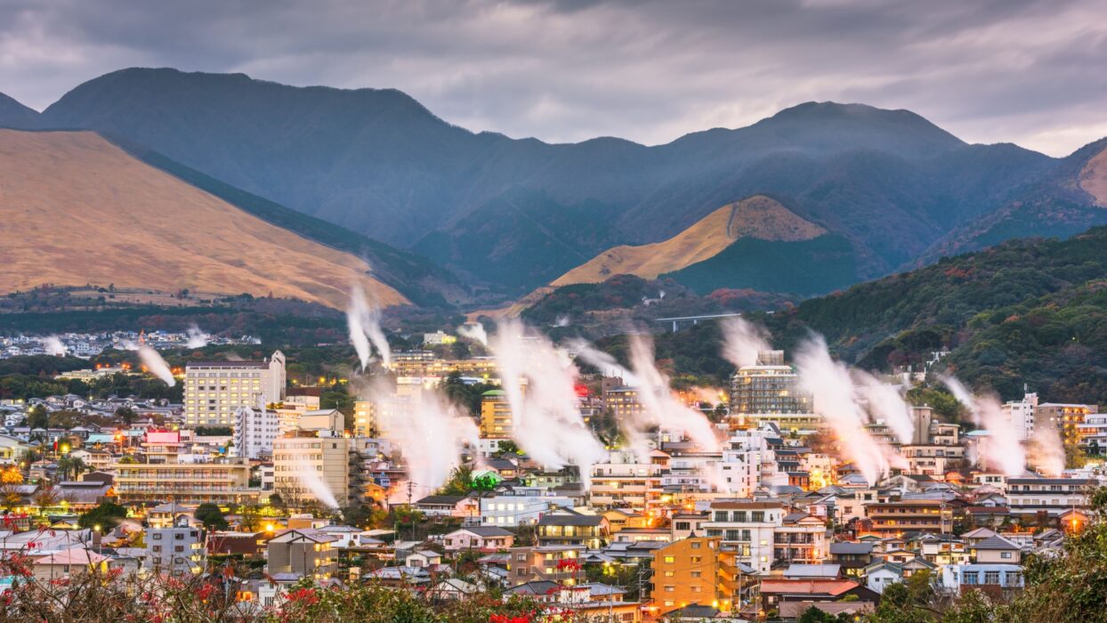 Top Things to Do in Beppu: Your Ultimate Guide to Japan’s Onsen Heaven background image