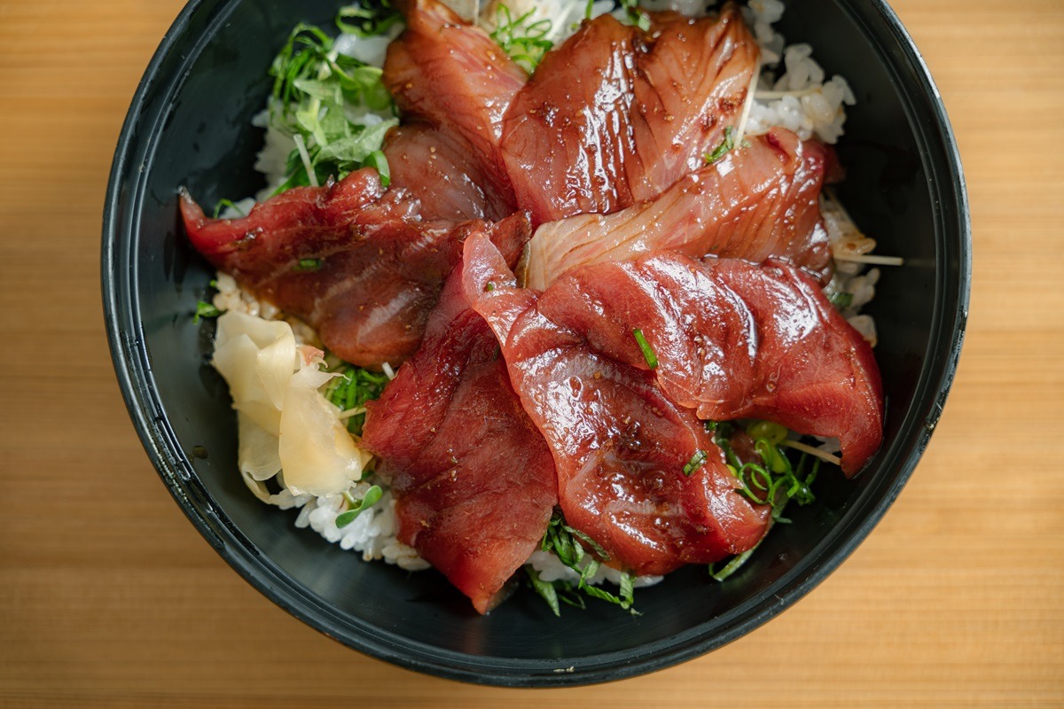 Tekone Sushi Tekone Sushi