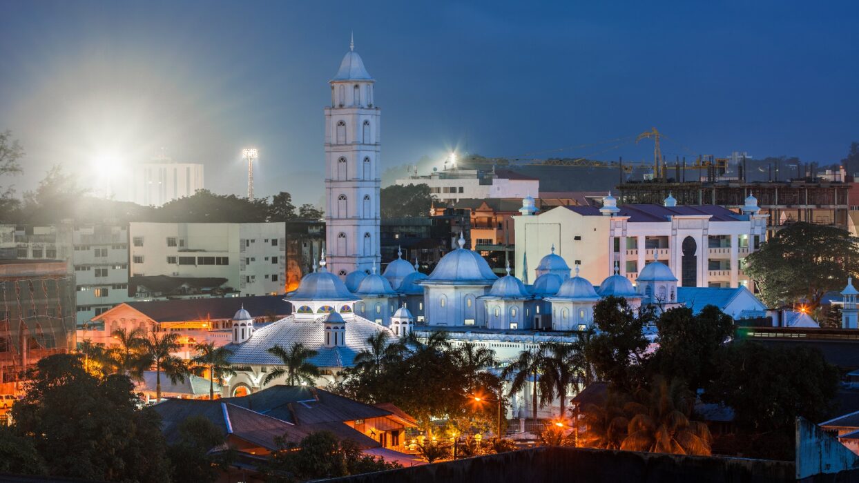 Unveiling Kuala Terengganu: Must-Visit Attractions for Every Traveler background image