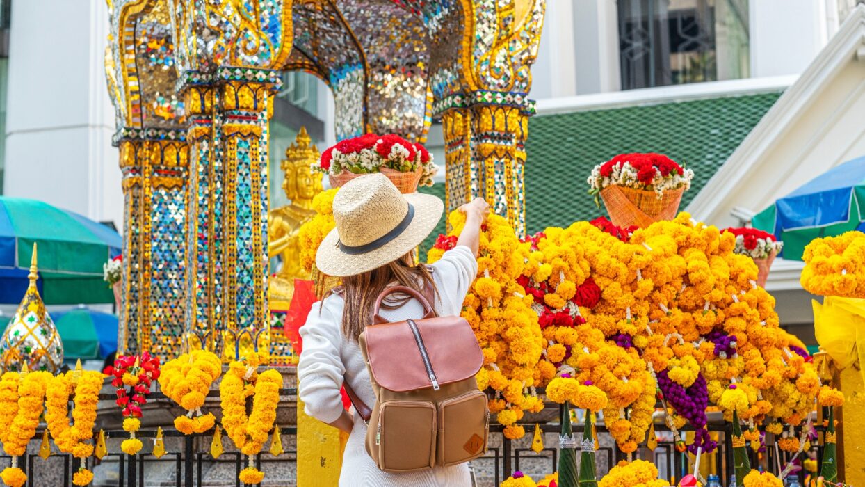 Unveiling the Mystique of Bangkok’s Four-Faced Buddha: A Spiritual Guide background image