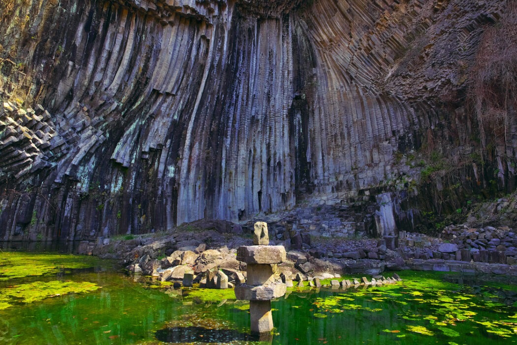Hyogo Nature Tourism: Mysteries and Stunning Views in the Great Outdoors background image