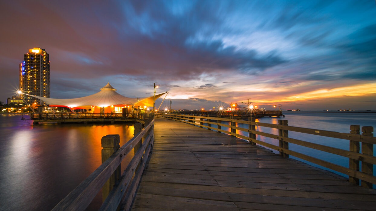 Affordable Stays: Discover Budget-Friendly Accommodations in Ancol, Jakarta background image