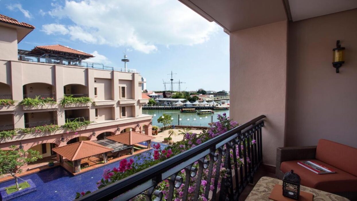 Le luxe de Malacca se dévoile : Une visite des meilleurs hôtels de la ville background image