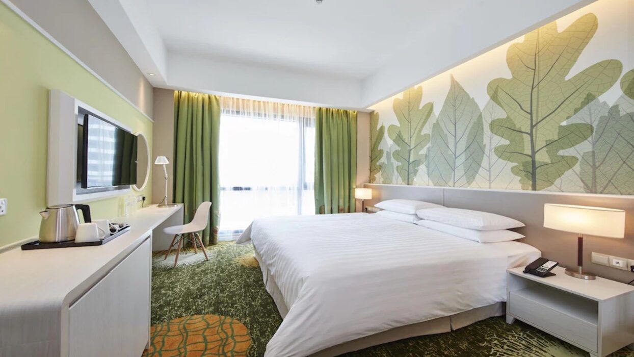 Discover Comfort and Convenience: Booking Your Stay at Sunway Velocity Hotel, Kuala Lumpur background image