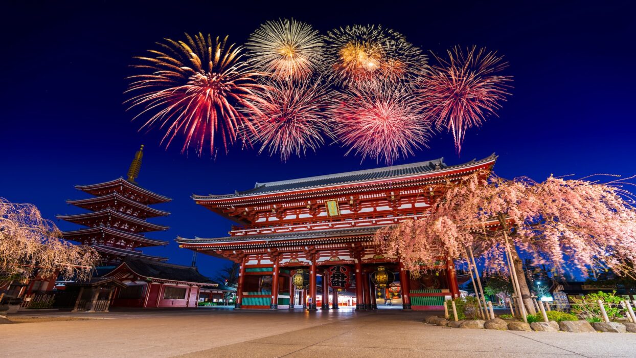 A Fresh Start: Experiencing New Year’s Day in Japan background image