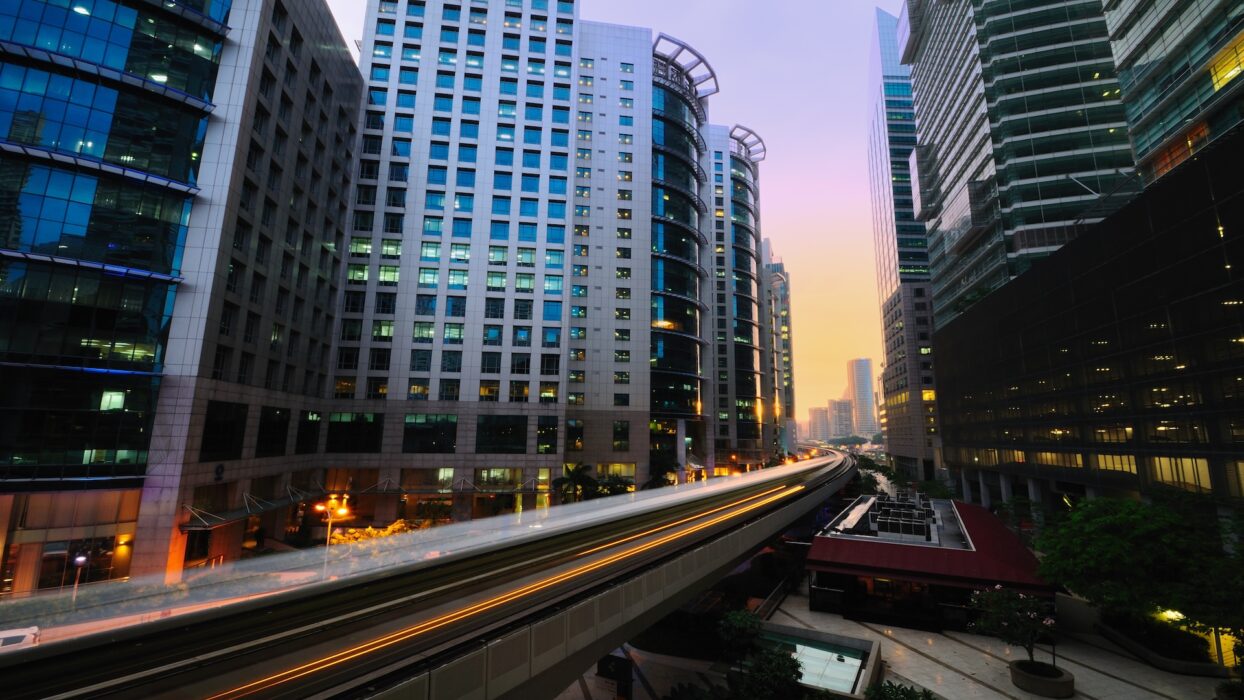 Exploring Kuala Lumpur: A Guide to KL Sentral Hotels Prices and Accommodations background image