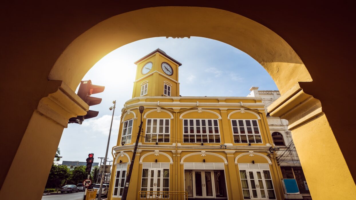 Discover the Heart of Phuket: Top City Center Accommodations background image
