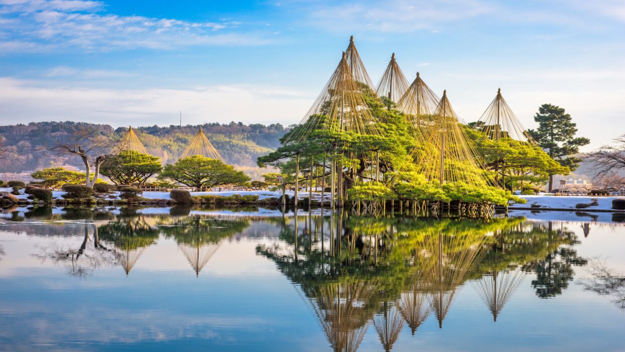 Explore Kanazawa: Agoda’s Top Hotel Picks for Every Traveler background image