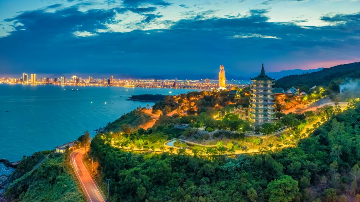 岘港优惠:适合每位旅行者的经济型酒店 background image