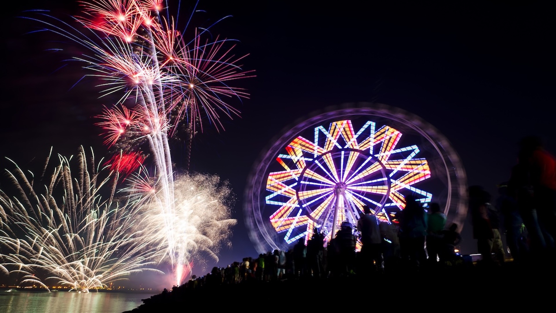 A Night to Remember: New Year's Eve Celebrations Across the Philippines » Agoda: See The World For Less