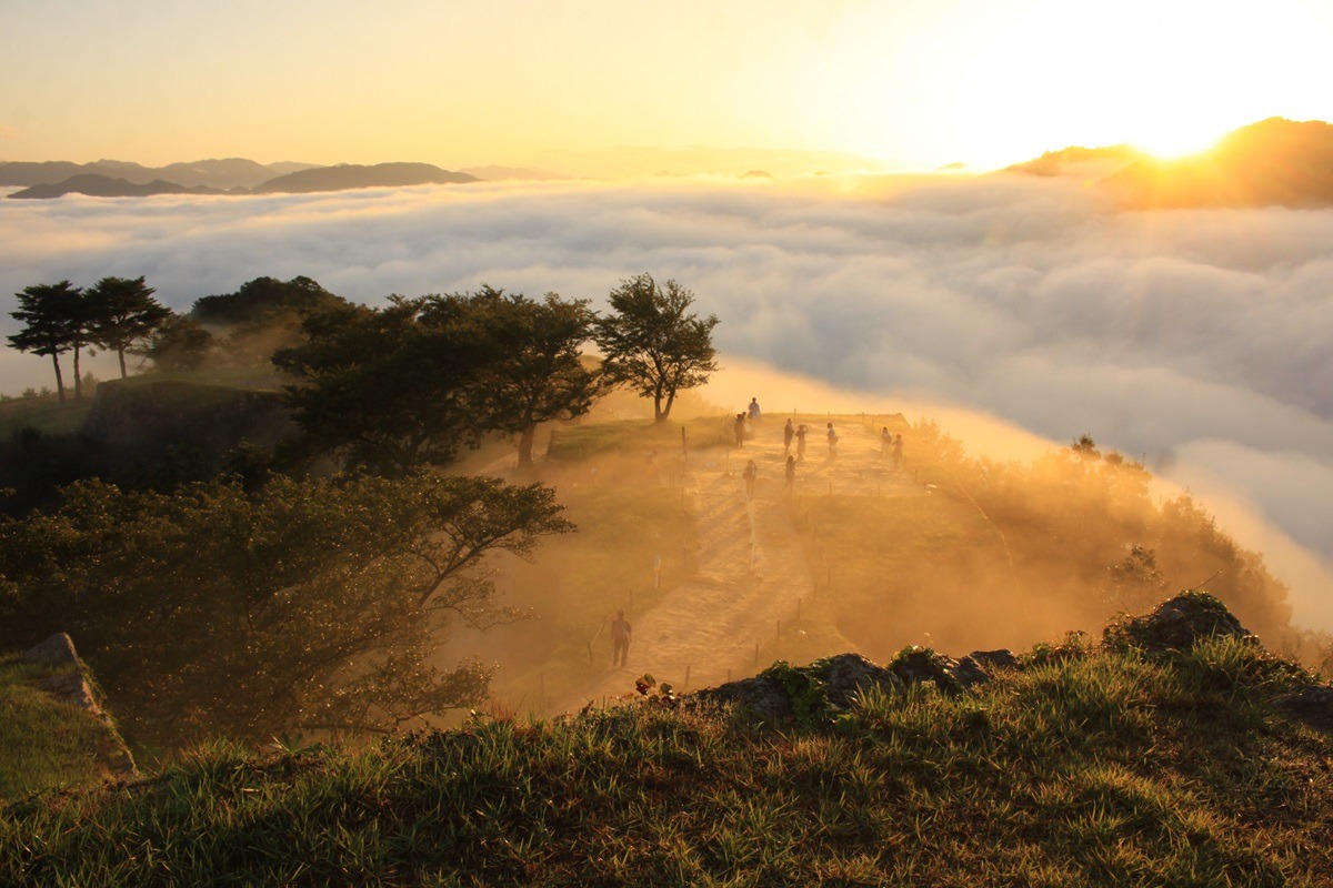 Sea of clouds at Ninomaru Sea of clouds at Ninomaru