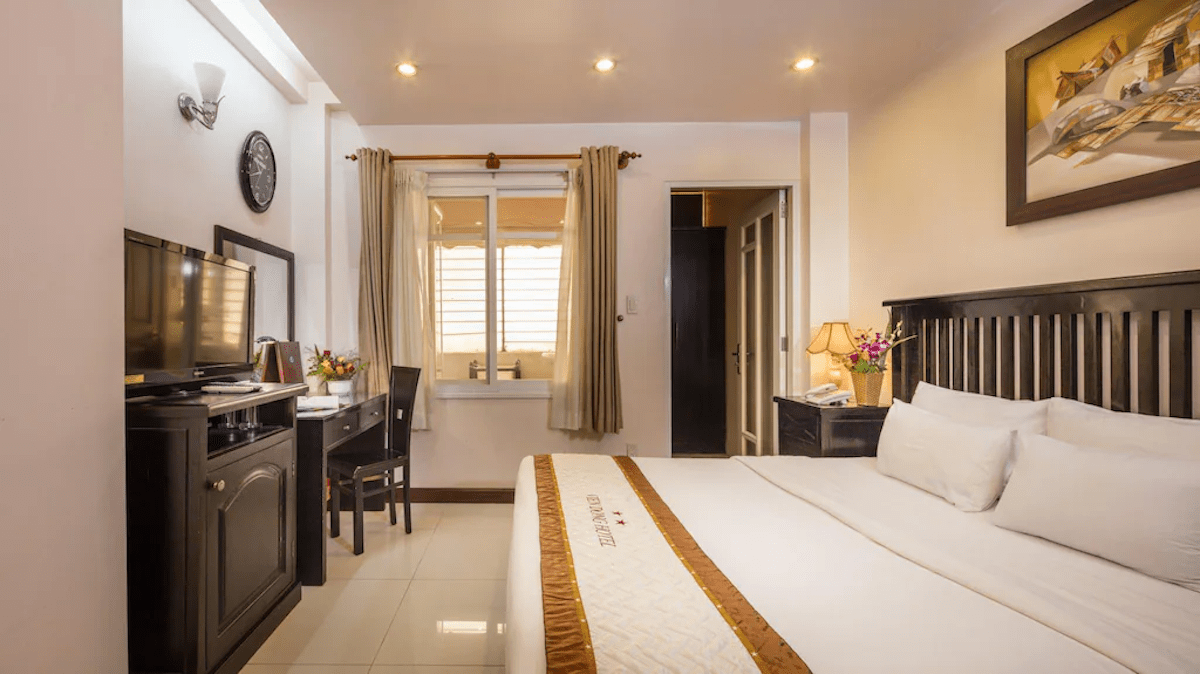 Experience Ho Chi Minh City District 7